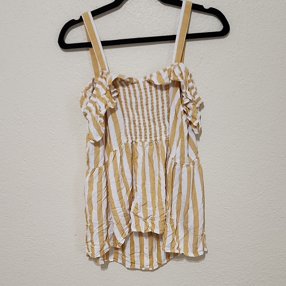 Isabel Maternity by Ingrid & Isabel Yellow and White Ruffled Sleeveless Tank Top - Picture 6 of 9